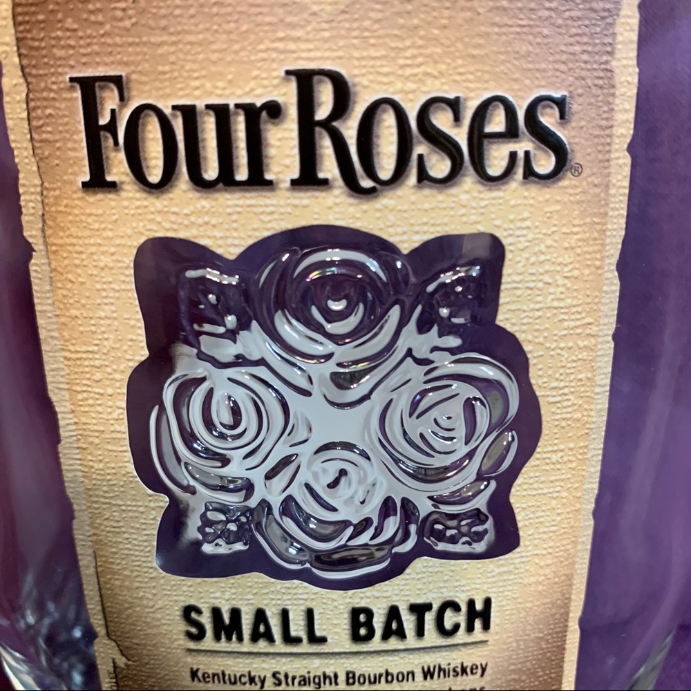 💜 Empty Four Roses Bourbon Bottle - Picture 2 of 12